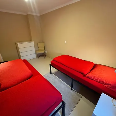 3raumwohnung Mit Balkon In Leipzig Nord Bmw, Amazon, Messe & Porsche Taucha