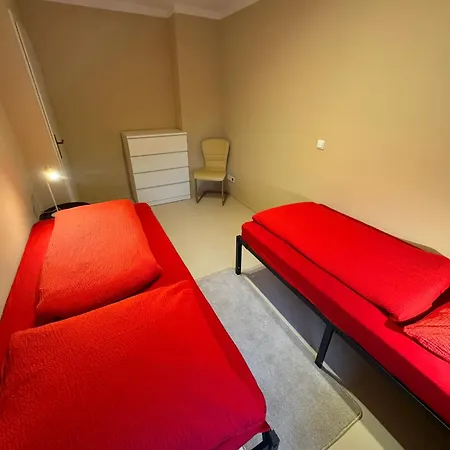 3raumwohnung Mit Balkon In Leipzig Nord Bmw, Amazon, Messe & Porsche Apartman Taucha