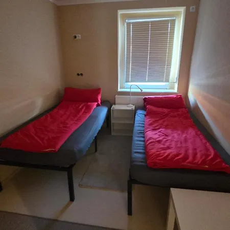 3raumwohnung Mit Balkon In Leipzig Nord Bmw, Amazon, Messe & Porsche Taucha