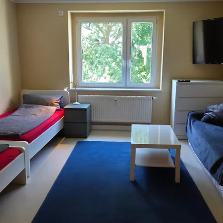 3raumwohnung Mit Balkon In Leipzig Nord Bmw, Amazon, Messe & Porsche Taucha